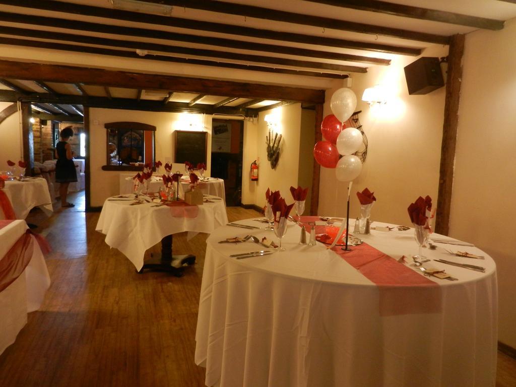 Bed and Breakfast The Hawkenbury Staplehurst Экстерьер фото